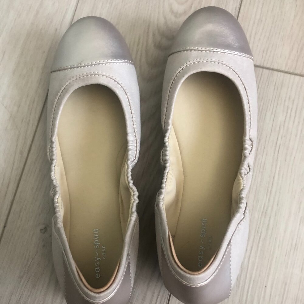Flats size 11 easy spirit